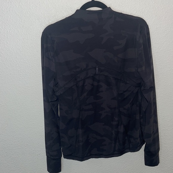 Large active jacket - Picture 6 of 6